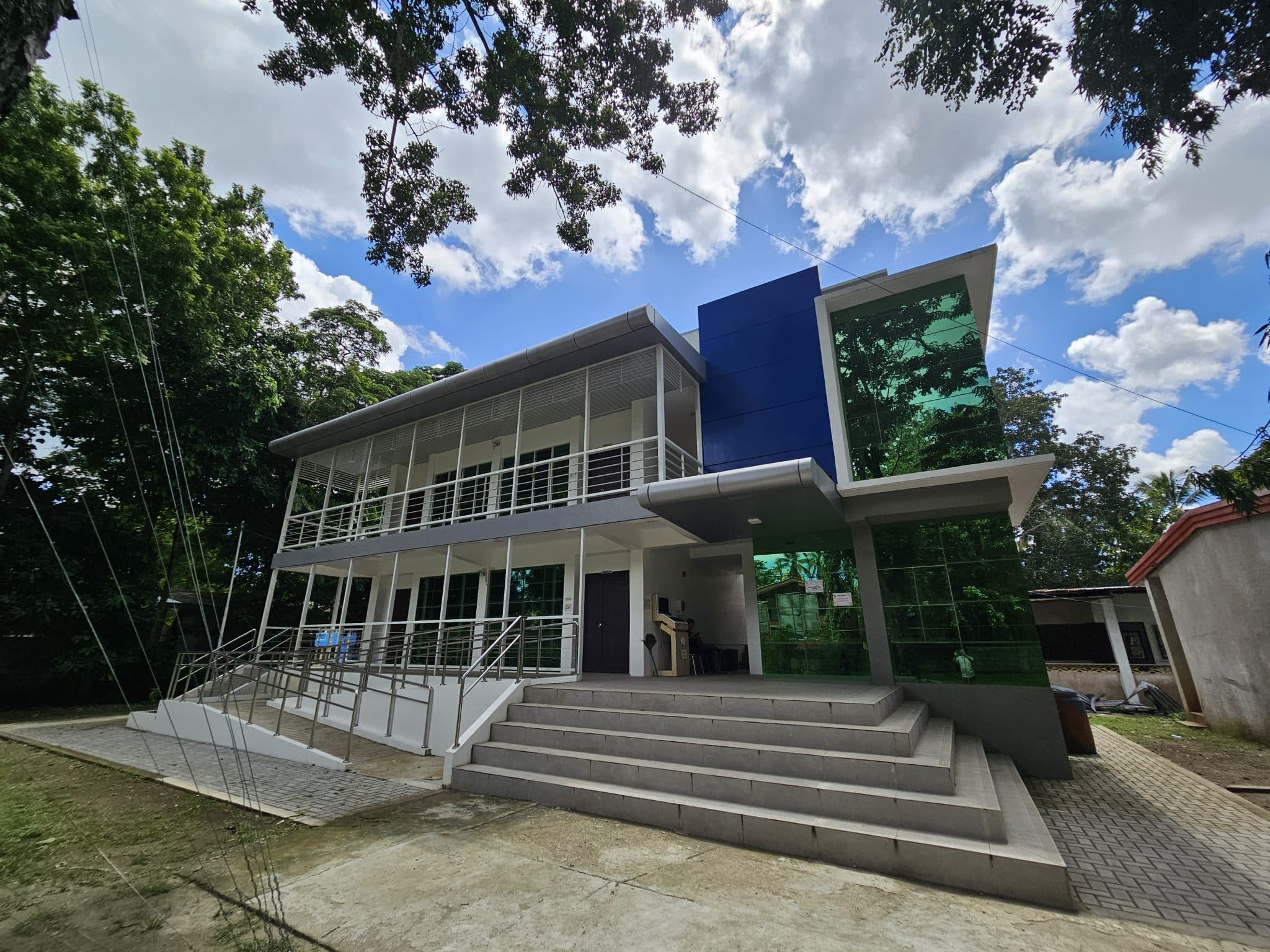 Dolore dolorem id au